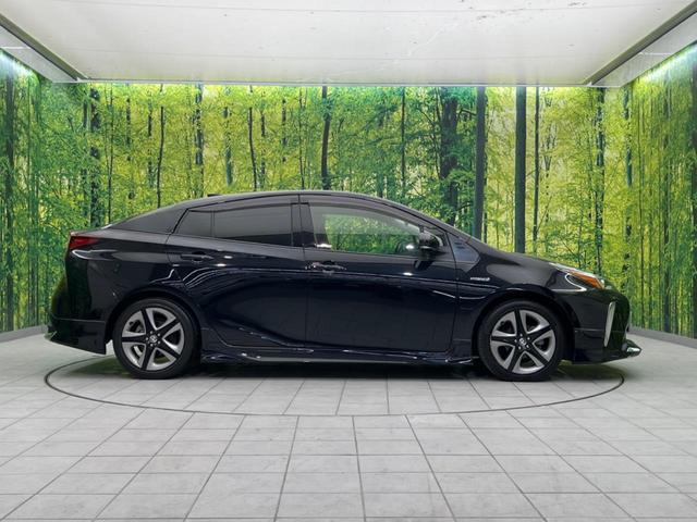 プリウス Ｓツーリングセレクション　純正ナビ　バックカメラ　衝突軽減装置　レーダークルーズコントロール　禁煙車　シートヒーター　ドラレコ　レーンキープ　スマートキー　ＬＥＤヘッド　ＥＴＣ　オートライト　オートエアコン　純正１７インチＡＷ（41枚目）