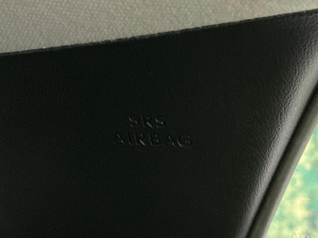 プリウス Ｓツーリングセレクション　純正ナビ　バックカメラ　衝突軽減装置　レーダークルーズコントロール　禁煙車　シートヒーター　ドラレコ　レーンキープ　スマートキー　ＬＥＤヘッド　ＥＴＣ　オートライト　オートエアコン　純正１７インチＡＷ（45枚目）