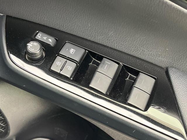 プリウス Ｓツーリングセレクション　純正ナビ　バックカメラ　衝突軽減装置　レーダークルーズコントロール　禁煙車　シートヒーター　ドラレコ　レーンキープ　スマートキー　ＬＥＤヘッド　ＥＴＣ　オートライト　オートエアコン　純正１７インチＡＷ（46枚目）