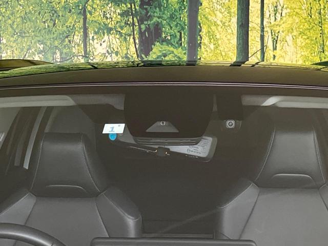 ＲＡＶ４ Ｇ　Ｚパッケージ　４ＷＤ　サンルーフ　全周囲カメラ　衝突軽減装置　レーダークルーズコントロール　禁煙車　パワーバックドア　シートヒーター　シートエアコン　パワーシート　ドラレコ　コーナーセンサー　レーンキープ（5枚目）