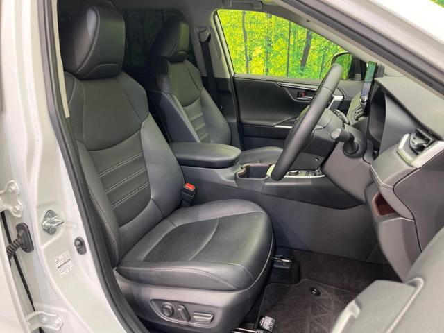 ＲＡＶ４ Ｇ　Ｚパッケージ　４ＷＤ　サンルーフ　全周囲カメラ　衝突軽減装置　レーダークルーズコントロール　禁煙車　パワーバックドア　シートヒーター　シートエアコン　パワーシート　ドラレコ　コーナーセンサー　レーンキープ（8枚目）