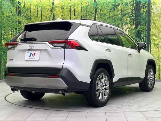 ＲＡＶ４ Ｇ　Ｚパッケージ　４ＷＤ　サンルーフ　全周囲カメラ　衝突軽減装置　レーダークルーズコントロール　禁煙車　パワーバックドア　シートヒーター　シートエアコン　パワーシート　ドラレコ　コーナーセンサー　レーンキープ（17枚目）