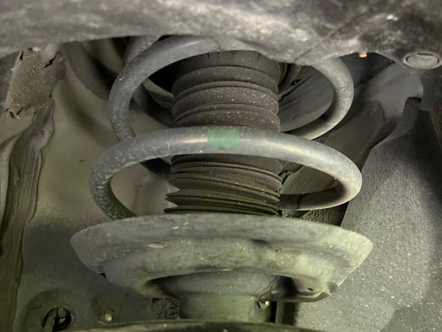 ＲＡＶ４ Ｇ　Ｚパッケージ　４ＷＤ　サンルーフ　全周囲カメラ　衝突軽減装置　レーダークルーズコントロール　禁煙車　パワーバックドア　シートヒーター　シートエアコン　パワーシート　ドラレコ　コーナーセンサー　レーンキープ（20枚目）