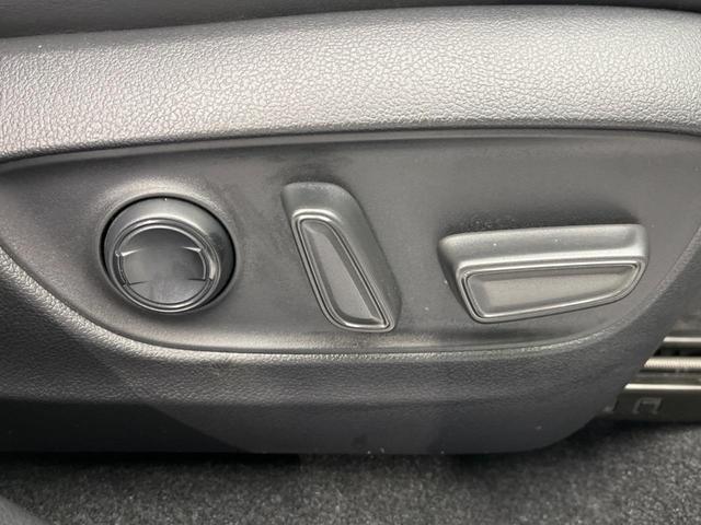 ＲＡＶ４ Ｇ　Ｚパッケージ　４ＷＤ　サンルーフ　全周囲カメラ　衝突軽減装置　レーダークルーズコントロール　禁煙車　パワーバックドア　シートヒーター　シートエアコン　パワーシート　ドラレコ　コーナーセンサー　レーンキープ（44枚目）