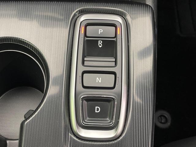 シビック ｅ：ＨＥＶ　純正９型ナビ　バックカメラ　ＢＯＳＥサウンドシステム　衝突軽減装置　レーダークルーズ　禁煙車　ハーフレザーシート　シートヒーター　パワーシート　ドラレコ　コーナーセンサー　レーンキープ　スマートキー（57枚目）