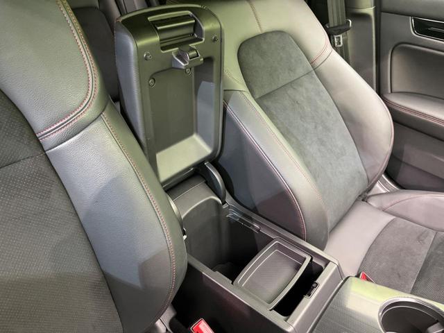 シビック ｅ：ＨＥＶ　純正９型ナビ　バックカメラ　ＢＯＳＥサウンドシステム　衝突軽減装置　レーダークルーズ　禁煙車　ハーフレザーシート　シートヒーター　パワーシート　ドラレコ　コーナーセンサー　レーンキープ　スマートキー（61枚目）