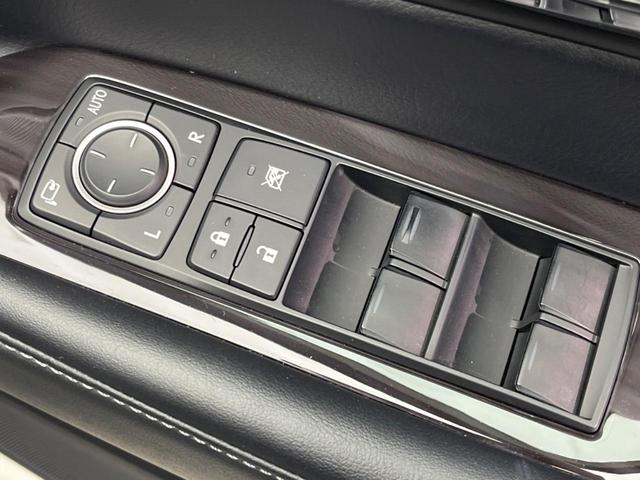 ＲＸ ＲＸ２７０　禁煙車　純正ナビ　ＥＴＣ　ドライブレコーダー　ｂｌｕｅｔｏｏｔｈ　バックカメラ　フルセグ　ＬＥＤヘッドライト　スマートキー　純正１９型アルミホイール　電動リアゲート　パワーシート　クリアランスソナー（39枚目）