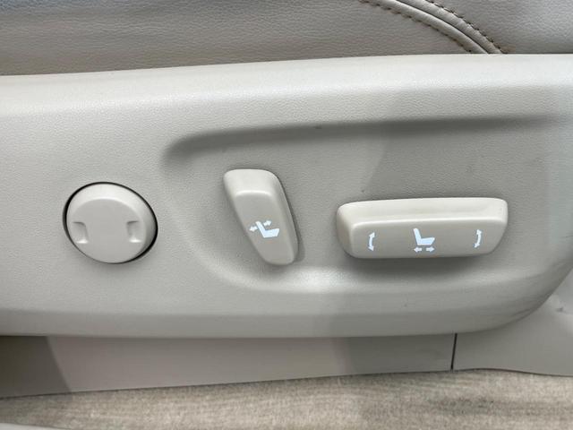 ランドクルーザープラド ＴＸ　Ｌパッケージ　４ＷＤ　純正９型ナビ　全周囲カメラ　衝突軽減装置　レーダークルーズ　禁煙車　本革シート　シートヒーター　パワーシート　ドラレコ　コーナーセンサー　レーンキープ　スマートキー　ＬＥＤヘッド（42枚目）