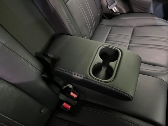 ＺＲ－Ｖ ｅ：ＨＥＶ　Ｚ　禁煙車　純正ナビ　全周囲カメラ　Ｂｌｕｅｔｏｏｔｈ　レーダークルーズコントロール　レーンキープアシスト　ＬＥＤヘッドライト　クリアランスソナー　オートマチックハイビーム　　パワーバック（43枚目）