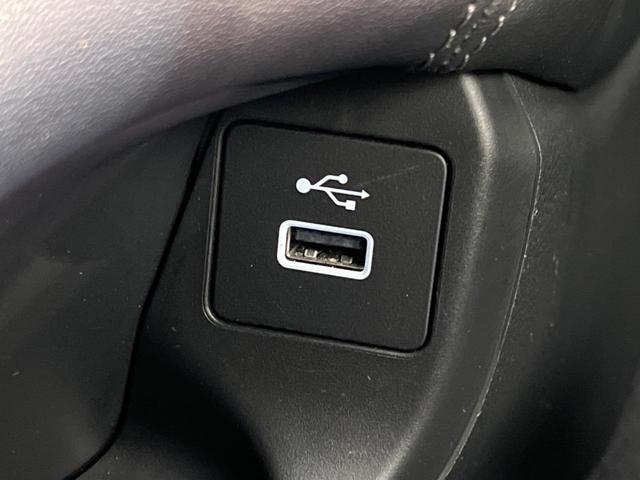 ＺＲ－Ｖ ｅ：ＨＥＶ　Ｚ　禁煙車　純正ナビ　全周囲カメラ　Ｂｌｕｅｔｏｏｔｈ　レーダークルーズコントロール　レーンキープアシスト　ＬＥＤヘッドライト　クリアランスソナー　オートマチックハイビーム　　パワーバック（61枚目）