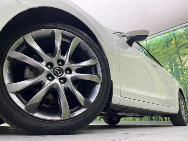 �y�����P�X�C���`�A���~�z�C�[���z�O�ςɃ}�b�`���������A���~�z�C�[���𑕒����Ă���܂��B�e��ЊO�A���~�z�C�[����A�X�^�b�h���X�^�C�����戵�����Ă���܂��B���񂲑��k����������