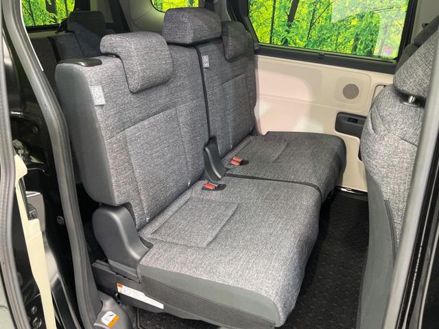 シエンタ ハイブリッドＺ　両側電動スライドドア　純正ディスプレイオーディオ　全周囲カメラ　衝突軽減装置　禁煙車　ドラレコ　コーナーセンサー　レーンキープ　スマートキー　ＬＥＤヘッドライト　ＥＴＣ　オートマチックハイビーム（9枚目）