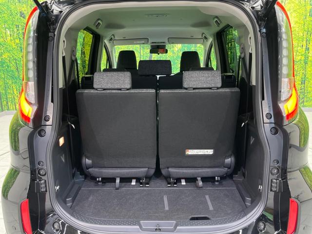 シエンタ ハイブリッドＺ　両側電動スライドドア　純正ディスプレイオーディオ　全周囲カメラ　衝突軽減装置　禁煙車　ドラレコ　コーナーセンサー　レーンキープ　スマートキー　ＬＥＤヘッドライト　ＥＴＣ　オートマチックハイビーム（11枚目）