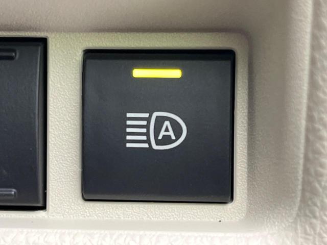 シエンタ ハイブリッドＺ　両側電動スライドドア　純正ディスプレイオーディオ　全周囲カメラ　衝突軽減装置　禁煙車　ドラレコ　コーナーセンサー　レーンキープ　スマートキー　ＬＥＤヘッドライト　ＥＴＣ　オートマチックハイビーム（40枚目）