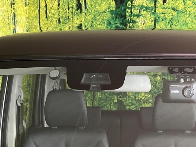 フレアワゴン ＸＳリミテッド　両側電動スライド　衝突軽減装置　純正ナビ　禁煙車　バックカメラ　ＥＴＣ　ドライブレコーダー　フルセグ　Ｂｌｕｅｔｏｏｔｈ　シートヒーター　オートライト　オートエアコン　スマートキー　電動格納ミラー（4枚目）