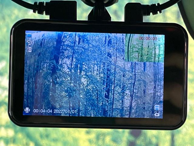 Ｎ－ＢＯＸカスタム Ｇ　ＳＳパッケージ　両側電動スライド　衝突軽減装置　禁煙車　純正ナビ　バックカメラ　ドライブレコーダー　Ｂｌｕｅｔｏｏｔｈ　フルセグ　スマートキー　ＨＩＤヘッドライト　オートライト　オートエアコン　電動格納ミラー（7枚目）