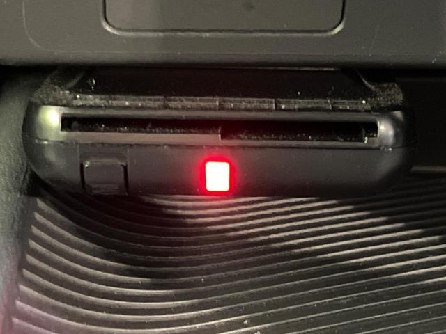 ノート Ｘ　衝突軽減装置　禁煙車　ＳＤナビ　バックカメラ　ＥＴＣ　Ｂｌｕｅｔｏｏｔｈ　スマートキー　ＬＥＤヘッド　ステアリングスイッチ　レーンアシスト　クリアランスソナー　オートライト　オートエアコン　盗難防止（6枚目）