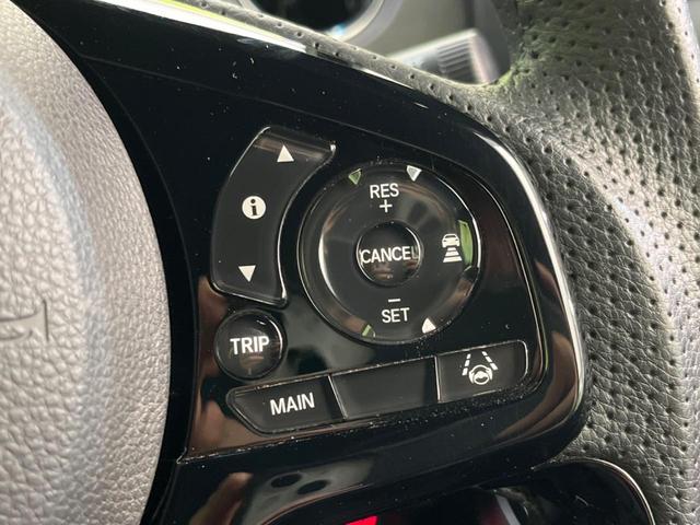 Ｎ－ＢＯＸカスタム Ｌターボ　スタイル＋ブラック　両側電動スライドドア　ホンダセンシング　禁煙車　９インチナビ　アダプティブクルーズコントロール　バックカメラ　ＥＴＣ　Ｂｌｕｅｔｏｏｔｈ　フルセグ　ドライブレコーダー　スマートキー　シートヒーター（6枚目）