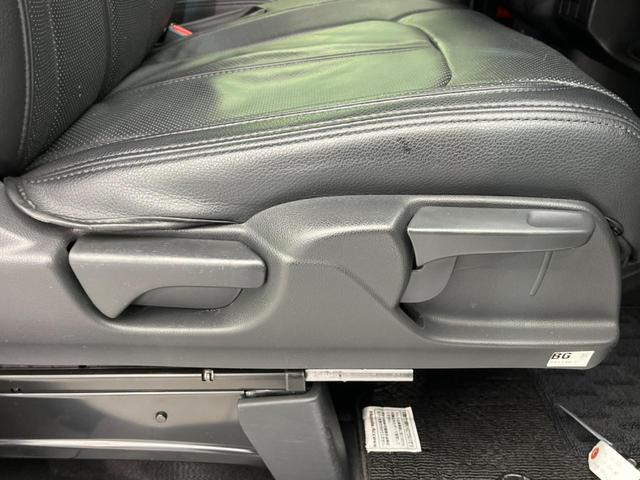 Ｎ－ＢＯＸカスタム Ｌターボ　スタイル＋ブラック　両側電動スライドドア　ホンダセンシング　禁煙車　９インチナビ　アダプティブクルーズコントロール　バックカメラ　ＥＴＣ　Ｂｌｕｅｔｏｏｔｈ　フルセグ　ドライブレコーダー　スマートキー　シートヒーター（41枚目）