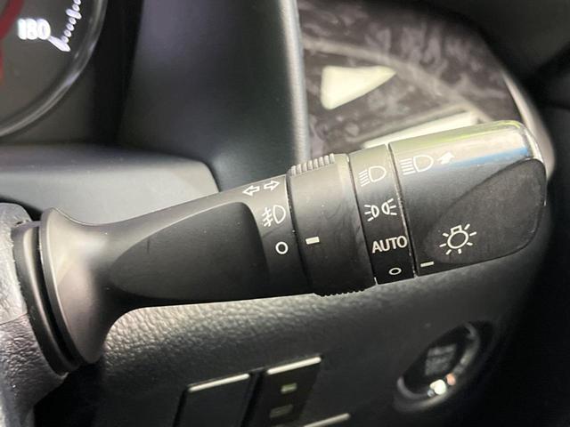 アルファード ２．５Ｓ　タイプゴールド　両側電動スライドドア　後席モニター　衝突軽減装置　禁煙車　メーカーＳＤナビ　バックカメラ　ＥＴＣ　Ｂｌｕｅｔｏｏｔｈ再生　フルセグ　ドラレコ　ＬＥＤヘッドライト　ハーフレザーシート（48枚目）