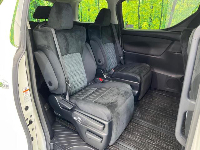 ヴェルファイア ２．５Ｚ　Ａエディション　１２．１インチ後席モニター　両側電動スライドドア　衝突軽減装置　禁煙車　純正ナビ　レーダークルーズコントロール　バックカメラ　ＥＴＣ　Ｂｌｕｅｔｏｏｔｈ　フルセグ　ＬＥＤヘッドライト　レーンアシスト（9枚目）