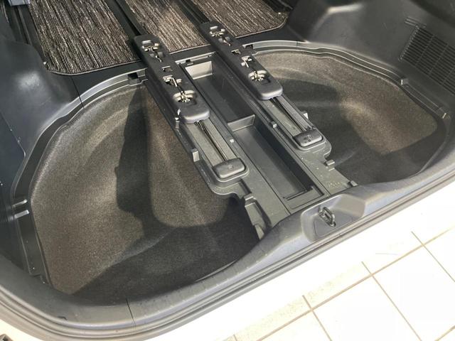 ヴェルファイア ２．５Ｚ　Ａエディション　１２．１インチ後席モニター　両側電動スライドドア　衝突軽減装置　禁煙車　純正ナビ　レーダークルーズコントロール　バックカメラ　ＥＴＣ　Ｂｌｕｅｔｏｏｔｈ　フルセグ　ＬＥＤヘッドライト　レーンアシスト（32枚目）