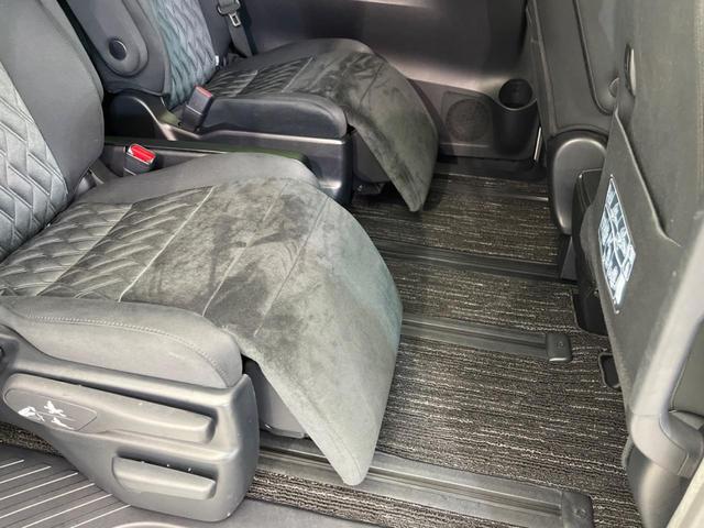 ヴェルファイア ２．５Ｚ　Ａエディション　１２．１インチ後席モニター　両側電動スライドドア　衝突軽減装置　禁煙車　純正ナビ　レーダークルーズコントロール　バックカメラ　ＥＴＣ　Ｂｌｕｅｔｏｏｔｈ　フルセグ　ＬＥＤヘッドライト　レーンアシスト（39枚目）