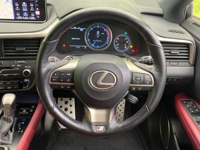 ＲＸ ＲＸ２００ｔ　Ｆスポーツ　サンルーフ　ターボ　１２．３インチナビ　衝突軽減装置　禁煙車　レーダークルーズコントロール　全周囲カメラ　ＥＴＣ２．０　Ｂｌｕｅｔｏｏｔｈ　フルセグ　シートヒーター　シートエアコン　パワーバックドア（11枚目）