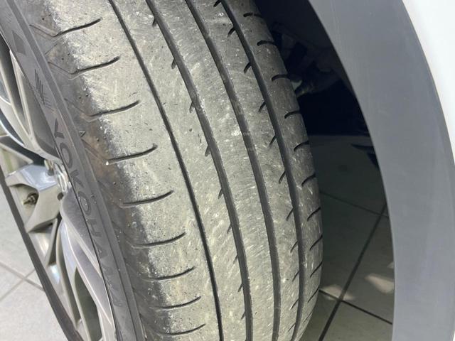 ＲＸ ＲＸ２００ｔ　Ｆスポーツ　サンルーフ　ターボ　１２．３インチナビ　衝突軽減装置　禁煙車　レーダークルーズコントロール　全周囲カメラ　ＥＴＣ２．０　Ｂｌｕｅｔｏｏｔｈ　フルセグ　シートヒーター　シートエアコン　パワーバックドア（24枚目）