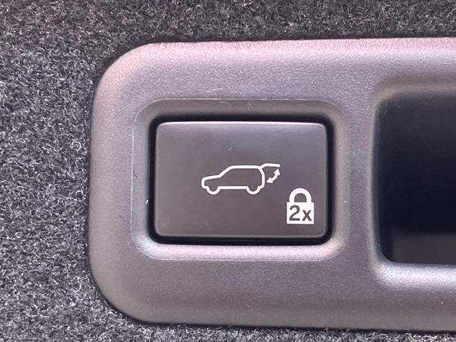 ＲＸ ＲＸ２００ｔ　Ｆスポーツ　サンルーフ　ターボ　１２．３インチナビ　衝突軽減装置　禁煙車　レーダークルーズコントロール　全周囲カメラ　ＥＴＣ２．０　Ｂｌｕｅｔｏｏｔｈ　フルセグ　シートヒーター　シートエアコン　パワーバックドア（36枚目）