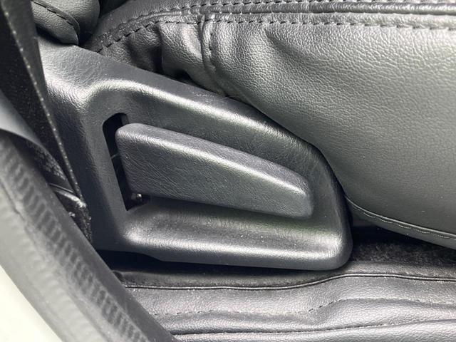 ハイエースバン スーパーＧＬ　ダークプライムＩＩ　後席モニター　ＢＩＧ－Ｘ１１インチナビ　両側電動スライドドア　衝突軽減装置　禁煙車　全周囲カメラ　ＥＴＣ　Ｂｌｕｅｔｏｏｔｈ　フルセグ　ドライブレコーダー　ＬＥＤヘッドライト　レーンアシスト（29枚目）