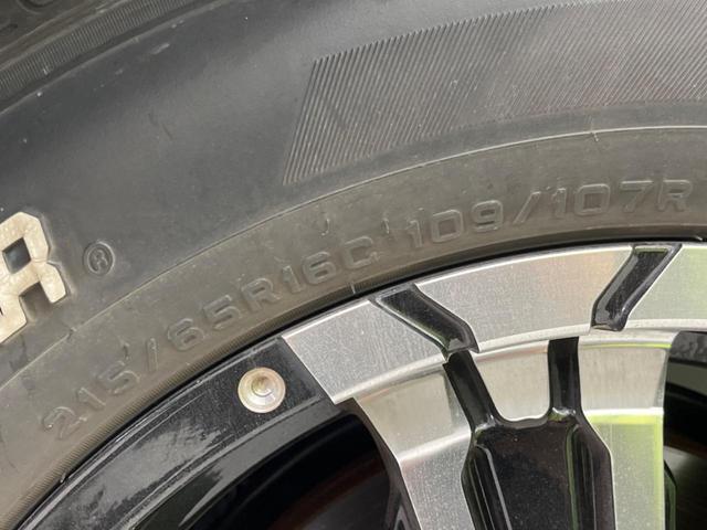 ハイエースバン スーパーＧＬ　ダークプライムＩＩ　後席モニター　ＢＩＧ－Ｘ１１インチナビ　両側電動スライドドア　衝突軽減装置　禁煙車　全周囲カメラ　ＥＴＣ　Ｂｌｕｅｔｏｏｔｈ　フルセグ　ドライブレコーダー　ＬＥＤヘッドライト　レーンアシスト（33枚目）