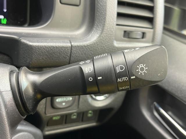 ハイエースバン スーパーＧＬ　ダークプライムＩＩ　後席モニター　ＢＩＧ－Ｘ１１インチナビ　両側電動スライドドア　衝突軽減装置　禁煙車　全周囲カメラ　ＥＴＣ　Ｂｌｕｅｔｏｏｔｈ　フルセグ　ドライブレコーダー　ＬＥＤヘッドライト　レーンアシスト（51枚目）