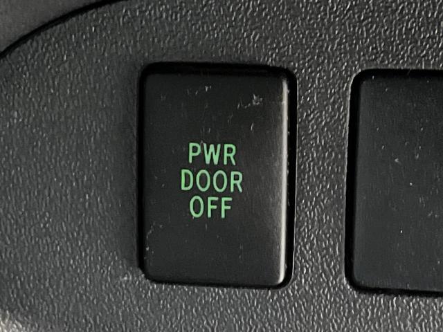 ハイエースバン スーパーＧＬ　ダークプライムＩＩ　後席モニター　ＢＩＧ－Ｘ１１インチナビ　両側電動スライドドア　衝突軽減装置　禁煙車　全周囲カメラ　ＥＴＣ　Ｂｌｕｅｔｏｏｔｈ　フルセグ　ドライブレコーダー　ＬＥＤヘッドライト　レーンアシスト（62枚目）