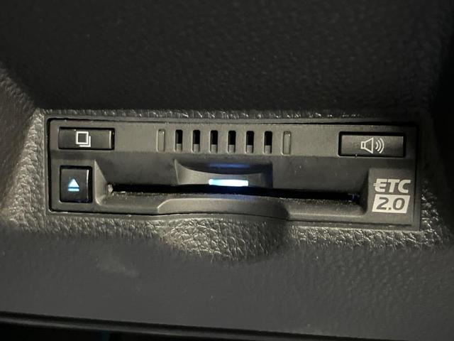 ヤリスクロス ハイブリッドＺ　衝突軽減装置　禁煙車　純正８インチディスプレイオーディオ　全周囲カメラ　レーダークルーズコントロール　ＥＴＣ２．０　Ｂｌｕｅｔｏｏｔｈ　ドライブレコーダー　シートヒーター　ＬＥＤヘッドライト（6枚目）