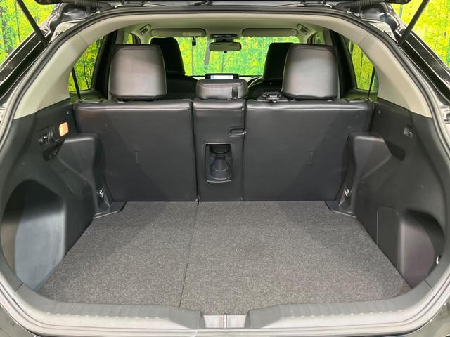 ヤリスクロス ハイブリッドＺ　衝突軽減装置　禁煙車　純正８インチディスプレイオーディオ　全周囲カメラ　レーダークルーズコントロール　ＥＴＣ２．０　Ｂｌｕｅｔｏｏｔｈ　ドライブレコーダー　シートヒーター　ＬＥＤヘッドライト（10枚目）