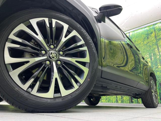 ヤリスクロス ハイブリッドＺ　衝突軽減装置　禁煙車　純正８インチディスプレイオーディオ　全周囲カメラ　レーダークルーズコントロール　ＥＴＣ２．０　Ｂｌｕｅｔｏｏｔｈ　ドライブレコーダー　シートヒーター　ＬＥＤヘッドライト（13枚目）