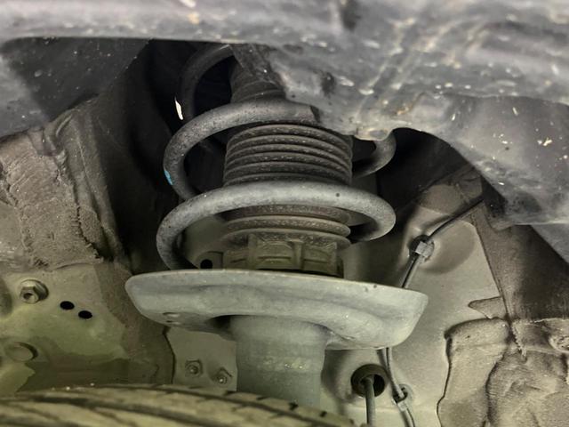 ヤリスクロス ハイブリッドＺ　衝突軽減装置　禁煙車　純正８インチディスプレイオーディオ　全周囲カメラ　レーダークルーズコントロール　ＥＴＣ２．０　Ｂｌｕｅｔｏｏｔｈ　ドライブレコーダー　シートヒーター　ＬＥＤヘッドライト（20枚目）