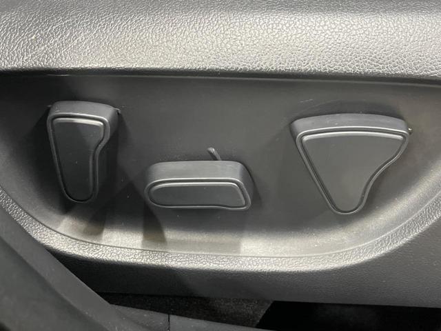 ヤリスクロス ハイブリッドＺ　衝突軽減装置　禁煙車　純正８インチディスプレイオーディオ　全周囲カメラ　レーダークルーズコントロール　ＥＴＣ２．０　Ｂｌｕｅｔｏｏｔｈ　ドライブレコーダー　シートヒーター　ＬＥＤヘッドライト（22枚目）