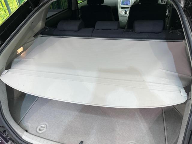 プリウス Ｓ　禁煙車　純正ナビ　バックカメラ　ＥＴＣ　Ｂｌｕｅｔｏｏｔｈ　スマートキー　ＨＩＤヘッドライト　オートライト　オートエアコン　純正１５インチアルミホイール　フォグライト　ＣＤ／ＤＶＤ再生　地デジ（28枚目）