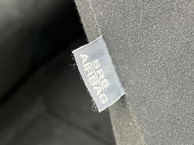 プリウス Ｓ　禁煙車　純正ナビ　バックカメラ　ＥＴＣ　Ｂｌｕｅｔｏｏｔｈ　スマートキー　ＨＩＤヘッドライト　オートライト　オートエアコン　純正１５インチアルミホイール　フォグライト　ＣＤ／ＤＶＤ再生　地デジ（40枚目）