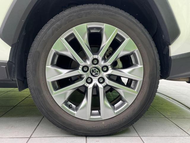 ＲＡＶ４ Ｇ　Ｚパッケージ　純正９インチＳＤナビ　バックカメラ　衝突警報装置　レーダークルーズコントロール　禁煙車　パワーバックドア　合皮シート　シートヒーター　ドライブレコーダー　コーナーセンサー　レーンキープ（32枚目）