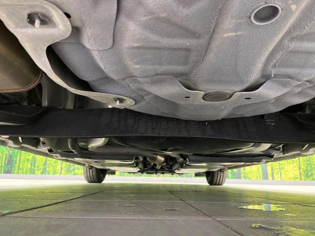 ノート Ｓ　衝突軽減装置　禁煙車　ＳＤナビ　バックカメラ　ＥＴＣ　Ｂｌｕｅｔｏｏｔｈ　スマートキー　レーンアシスト　コーナーセンサー　オートマチックハイビーム　オートライト　オートエアコン　ステアリングスイッチ（19枚目）