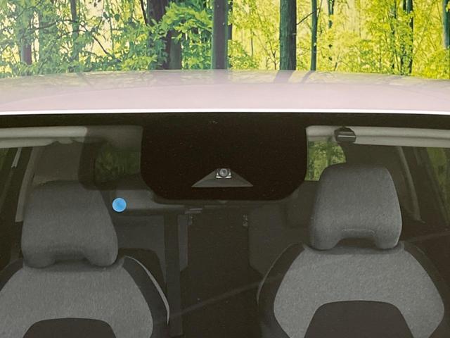 ノート Ｓ　衝突軽減装置　禁煙車　ＳＤナビ　バックカメラ　ＥＴＣ　Ｂｌｕｅｔｏｏｔｈ　スマートキー　レーンアシスト　コーナーセンサー　オートマチックハイビーム　オートライト　オートエアコン　ステアリングスイッチ（28枚目）