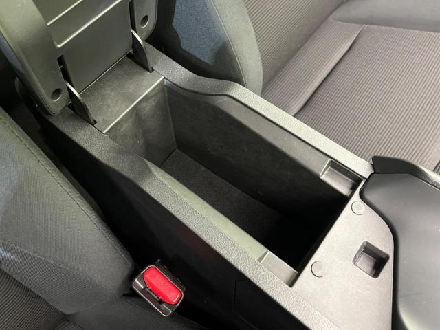 ノート Ｓ　衝突軽減装置　禁煙車　ＳＤナビ　バックカメラ　ＥＴＣ　Ｂｌｕｅｔｏｏｔｈ　スマートキー　レーンアシスト　コーナーセンサー　オートマチックハイビーム　オートライト　オートエアコン　ステアリングスイッチ（54枚目）