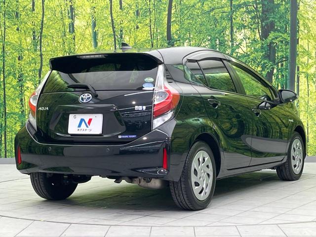 アクア Ｓ　衝突軽減装置　禁煙車　純正ナビ　バックカメラ　ＥＴＣ　Ｂｌｕｅｔｏｏｔｈ　フルセグ　スマートキー　シートヒーター　レーンアシスト　オートマチックハイビーム　オートライト　ステアリングスイッチ（17枚目）