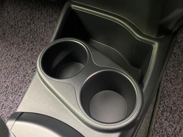 アクア Ｓ　衝突軽減装置　禁煙車　純正ナビ　バックカメラ　ＥＴＣ　Ｂｌｕｅｔｏｏｔｈ　フルセグ　スマートキー　シートヒーター　レーンアシスト　オートマチックハイビーム　オートライト　ステアリングスイッチ（51枚目）