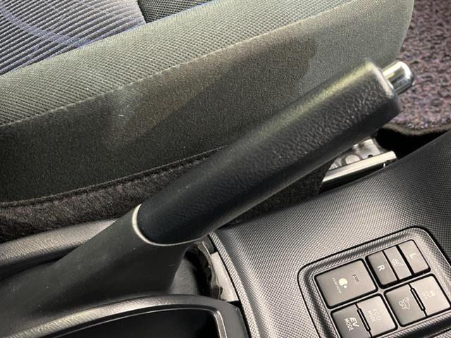 アクア Ｓ　衝突軽減装置　禁煙車　純正ナビ　バックカメラ　ＥＴＣ　Ｂｌｕｅｔｏｏｔｈ　フルセグ　スマートキー　シートヒーター　レーンアシスト　オートマチックハイビーム　オートライト　ステアリングスイッチ（55枚目）