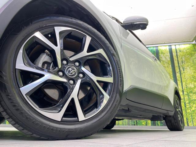 �y�����P�W�C���`�A���~�z�C�[���z�O�ςɃ}�b�`���������A���~�z�C�[���𑕒����Ă���܂��B�e��ЊO�A���~�z�C�[����A�X�^�b�h���X�^�C�����戵�����Ă���܂��B���񂲑��k����������