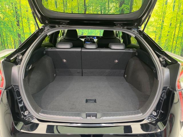 プリウス Ｓツーリングセレクション　衝突軽減装置　レーダークルーズ　純正ＳＤナビ　バックカメラ　禁煙車　ＥＴＣ　Ｂｌｕｅｔｏｏｔｈ再生　ドライブレコーダー　ＬＥＤヘッドライト　オートマチックハイビーム（10枚目）